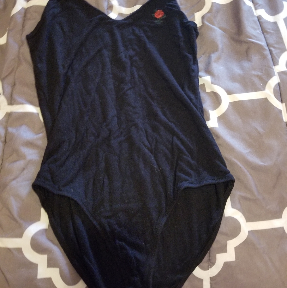 Back bodysuit with red rose on it